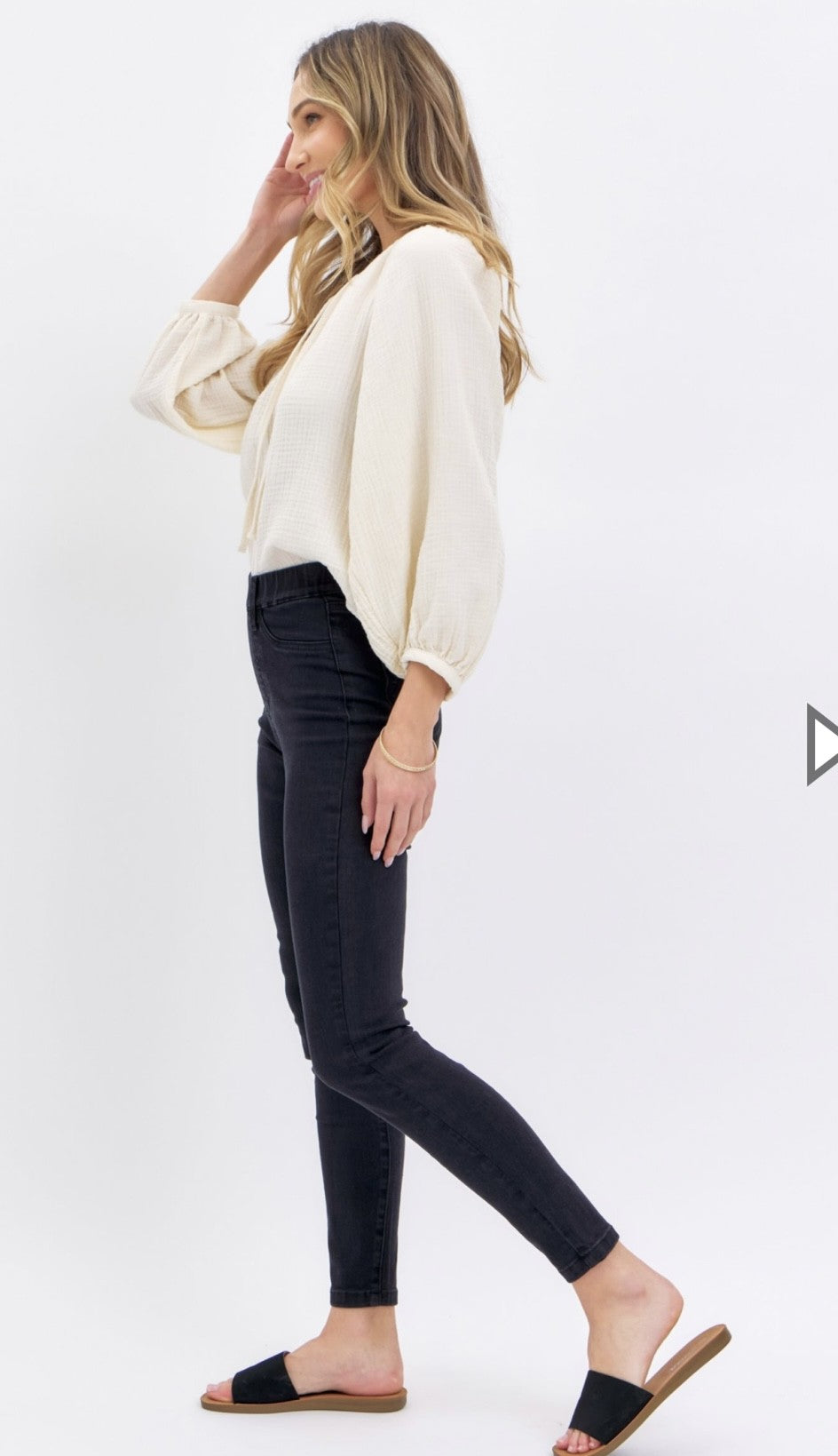 Judy Blue Pull-On Skinny Jeans