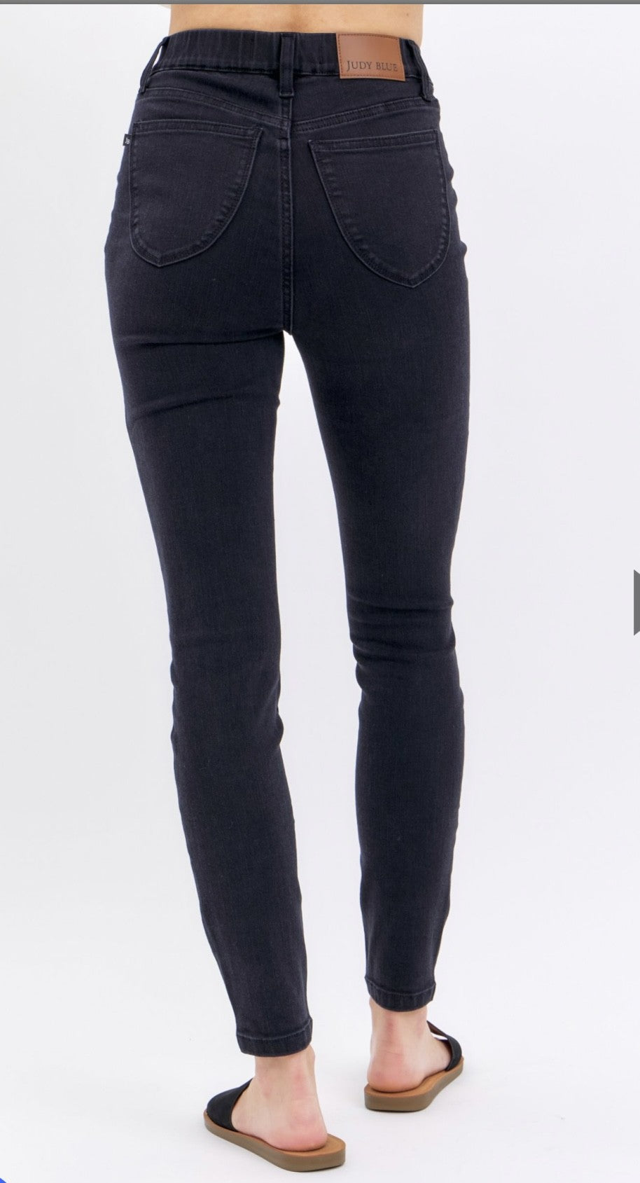 Judy Blue Pull-On Skinny Jeans