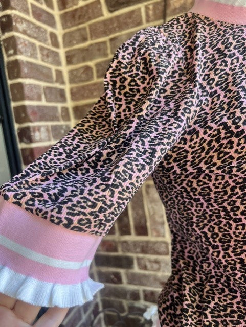 Montana in Leopard Top