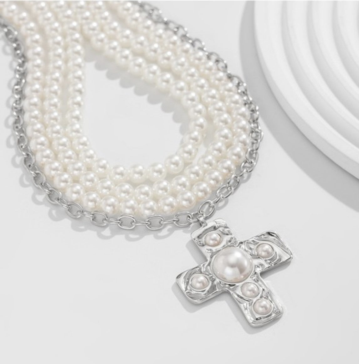 Cross Alloy Pendant Pearl Beaded Necklace in Gold or Silver