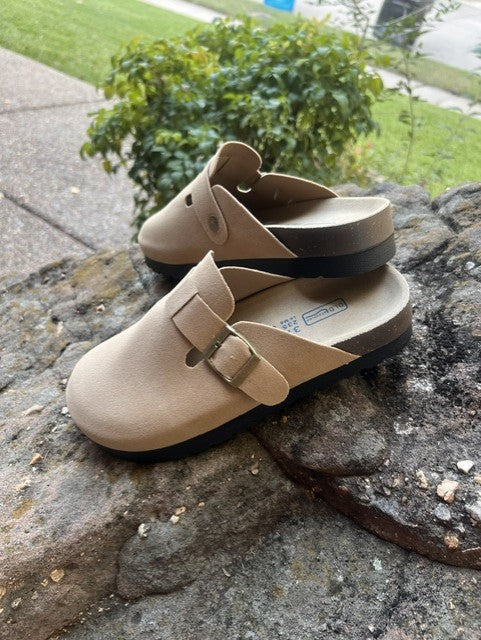 Chill Soles - Tan