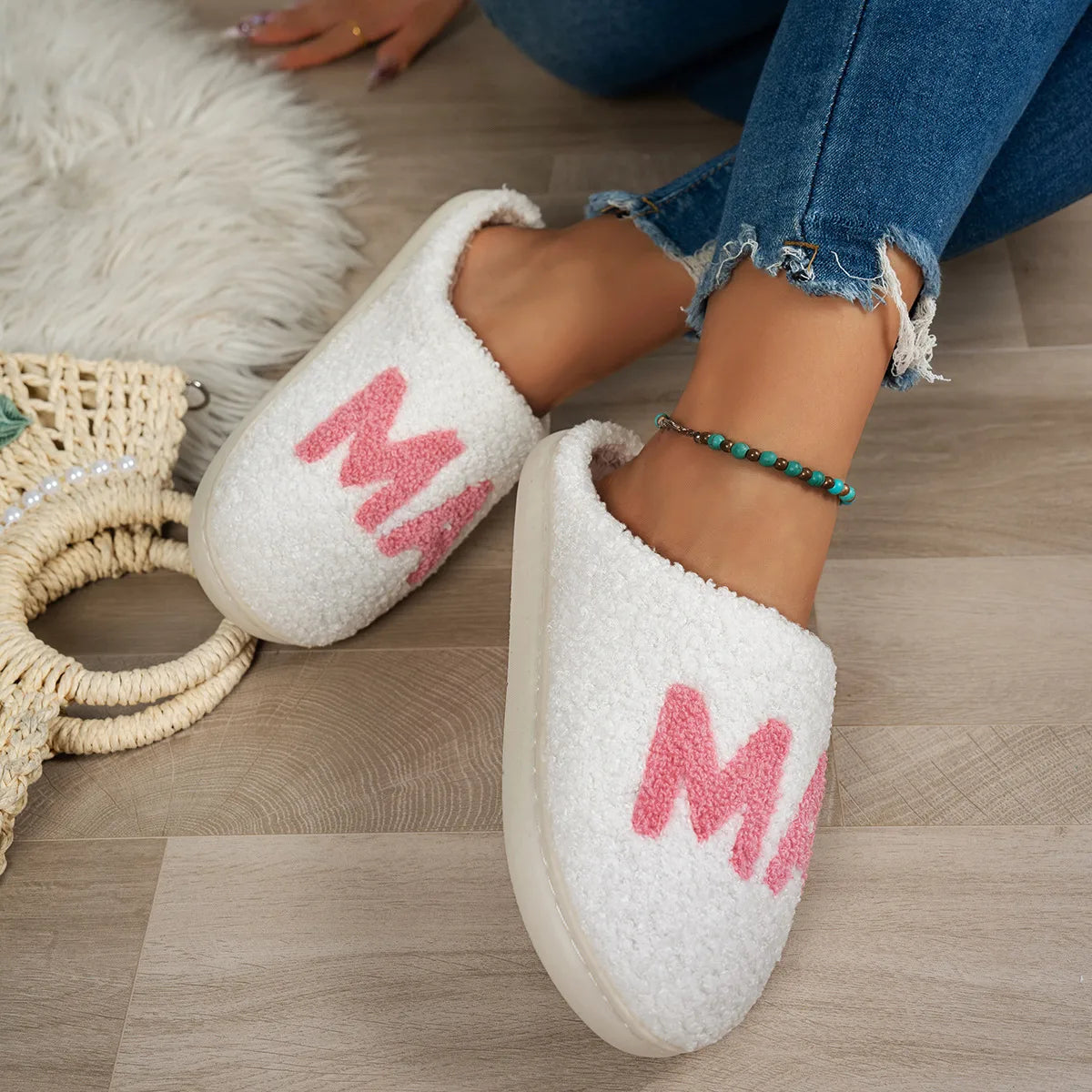 Mama Slippers-Pink Letters