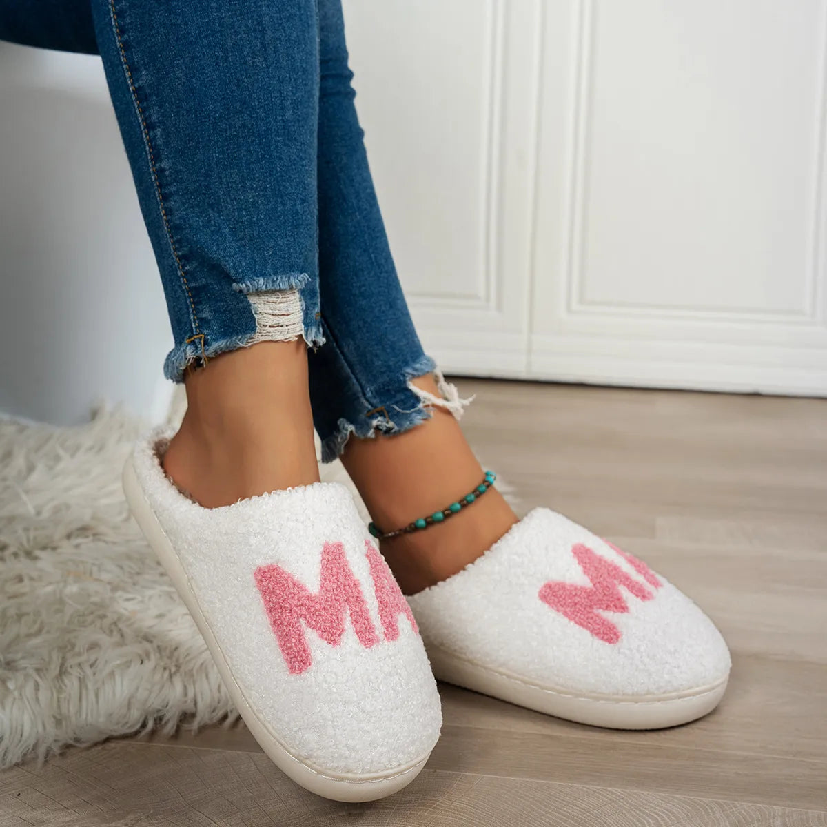 Mama Slippers-Pink Letters