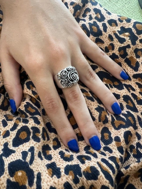 Silver Floral Ring-Size 7 Only