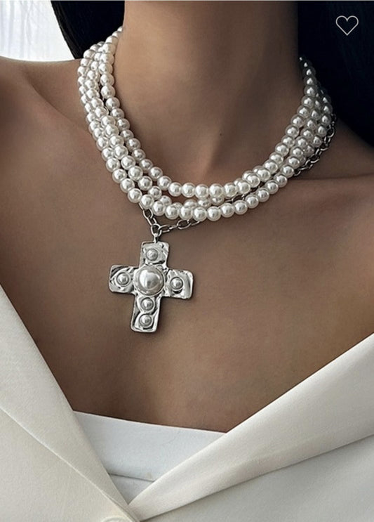 Cross Alloy Pendant Pearl Beaded Necklace in Gold or Silver